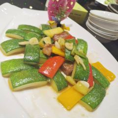 天乐百盛饭店(天鹅湖小镇店) User Photo