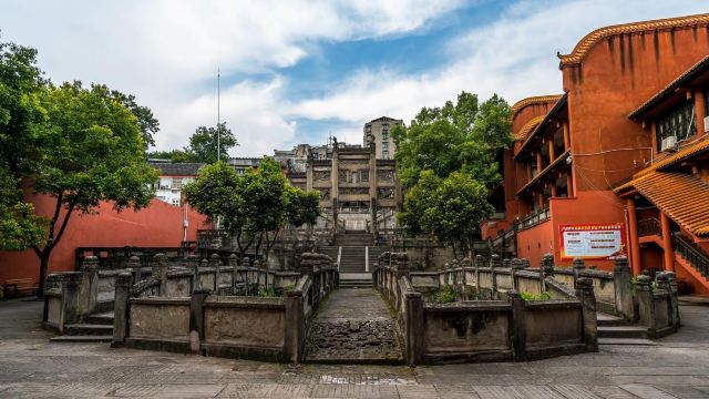 Quxian Confucian Temple