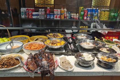 清风园肘子馆(万家大激店)