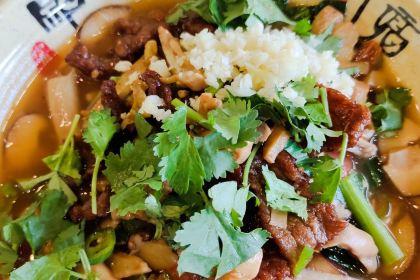 老坊屋川菜馆(跃龙店)