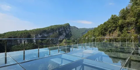 天生三橋玻璃眺台