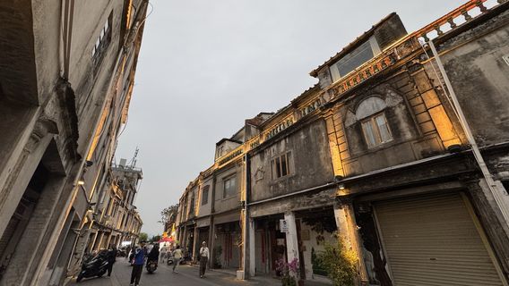 Zhongshan Arcade Street in Jieyang Ancient City