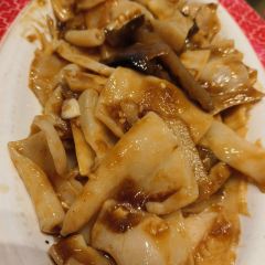 HONG FENG LONG YAN User Photo