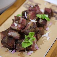 荥经七星园酒店·餐厅 User Photo