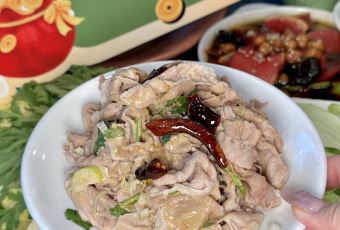 NIU JIE JU BAO YUAN User Photo