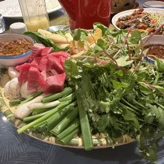 蛟河庄稼院(临河街店) User Photo