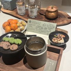赞巴·明境酒店·禑食餐厅 User Photo