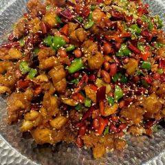 俭寨小公鸡新疆菜·大盘鸡·烧烤(云通店) User Photo