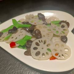 Wangyue Lake Shore · Banyan Lake Secret Restaurant User Photo