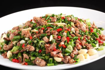 厨二尖椒鸡(平昌望江名都店)