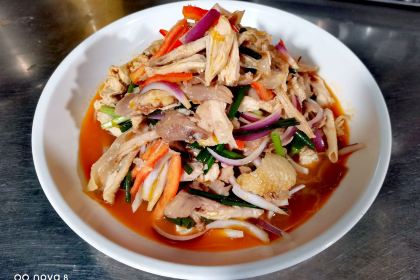 俭寨小公鸡新疆菜·大盘鸡·烧烤(云通店)