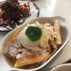 Honey Badger Dessert Cafe 여행 사진