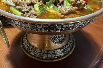 噶尔东赞藏餐音乐吧