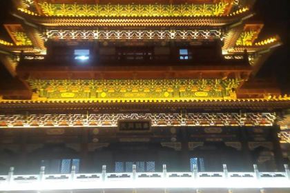 宾朋海鲜饭庄(兴海路二店)