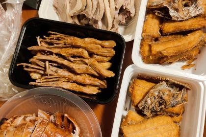 老坊屋川菜馆(跃龙店)