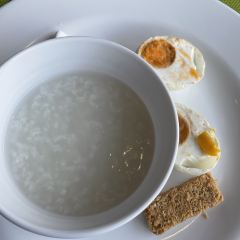 Yuyaosiminghukaiyuanshanzhuangxiaweiyi Western Restaurant User Photo
