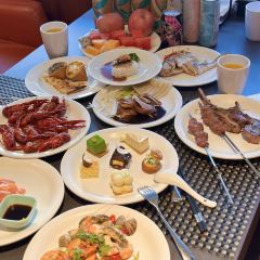 青島海爾洲際飯店·品香苑吃到飽廳張用戶圖片