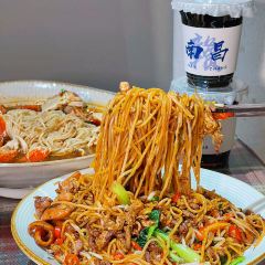 清晨落夜小酒馆 User Photo