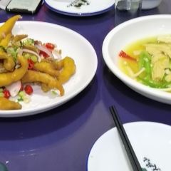 假日餐馆(石城西路店) User Photo