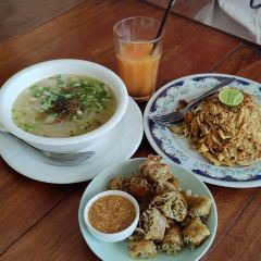 Vela Cafe and Restaurant User Photo