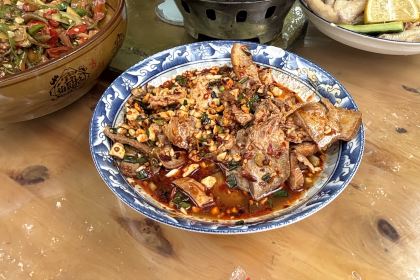 苗家风味馆