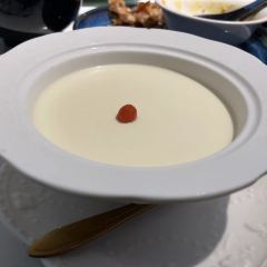 荟廷·晶萃(静安晶品店) User Photo