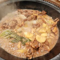粘豆包铁锅炖(温泉街店) User Photo