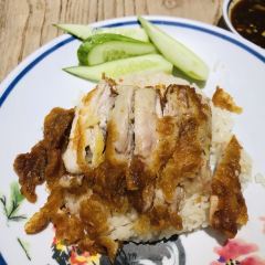 Go-Ang Chicken Rice Pratunam User Photo