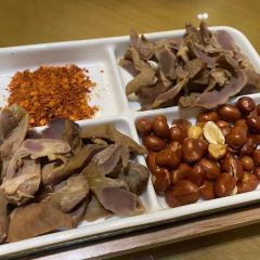 厨二尖椒鸡(平昌望江名都店) User Photo