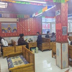 东智仓藏餐吧(塔尔寺景区店) User Photo