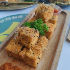 泰莱金·冬阴功手抓饭·傣泰融合·泰国罗氏虾餐厅(滨海大道店) User Photo