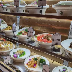 东海滙舟山海鲜(南京西路店) User Photo