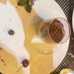 Zhongzhouhuangguanjiarijiudian·zonglvgezizhu Restaurant User Photo