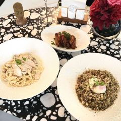 C'MON BABY User Photo