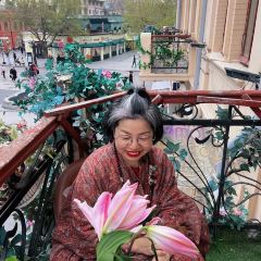 Lao E Qiao User Photo