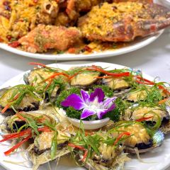 LU JIANG YI HAO User Photo