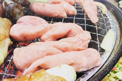 山洞里烤肉(金鹰店)