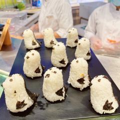 Emperor Penguin All Day Dining User Photo