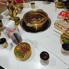 李闹闹麻辣烫 User Photo