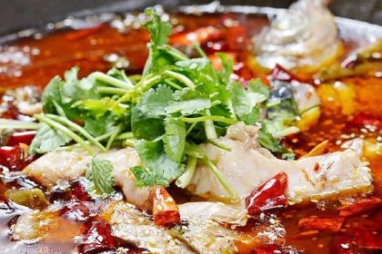 湖边天天鲜鱼馆