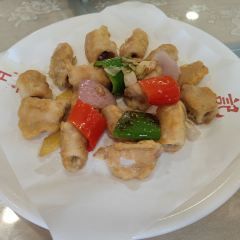 YAU KEE User Photo