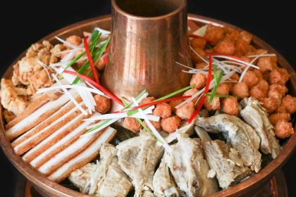 Jiajinyangheleguan (huangchengxiangfu)