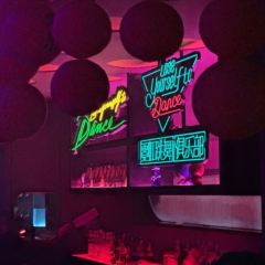 霓虹跳舞俱乐部 User Photo