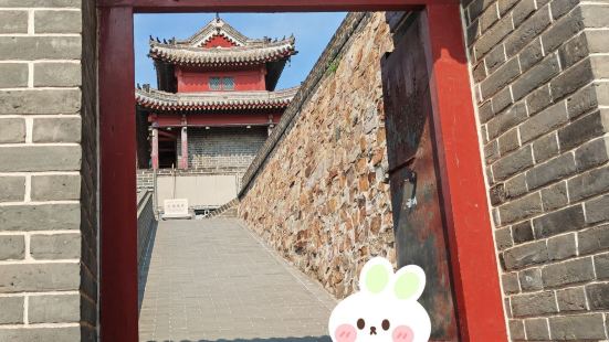 兴城古城是中国十佳古城，是我国保存最完整的四座明代古城之一。