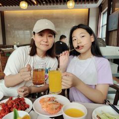 保定兴芮假日酒店·自助餐厅 User Photo