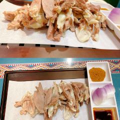 阿瓦人家馕坑肉(翡翠湾小区店) User Photo