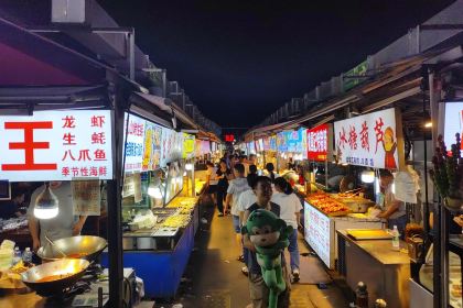 大學城夜市大排檔