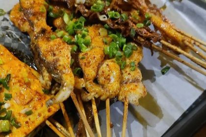 刘铃铛串串烧烤（盐边店）