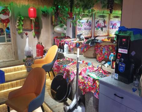 哈尔滨金豆酒店(中央大街步行街圣索菲亚教堂店)·金豆齐齐哈尔炭火烤肉（中央大街店）