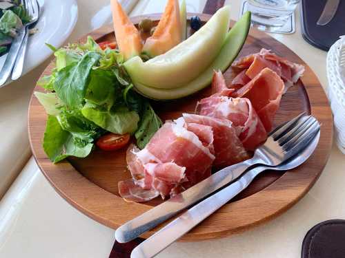 Silverlake Wine & Grill Restaurant